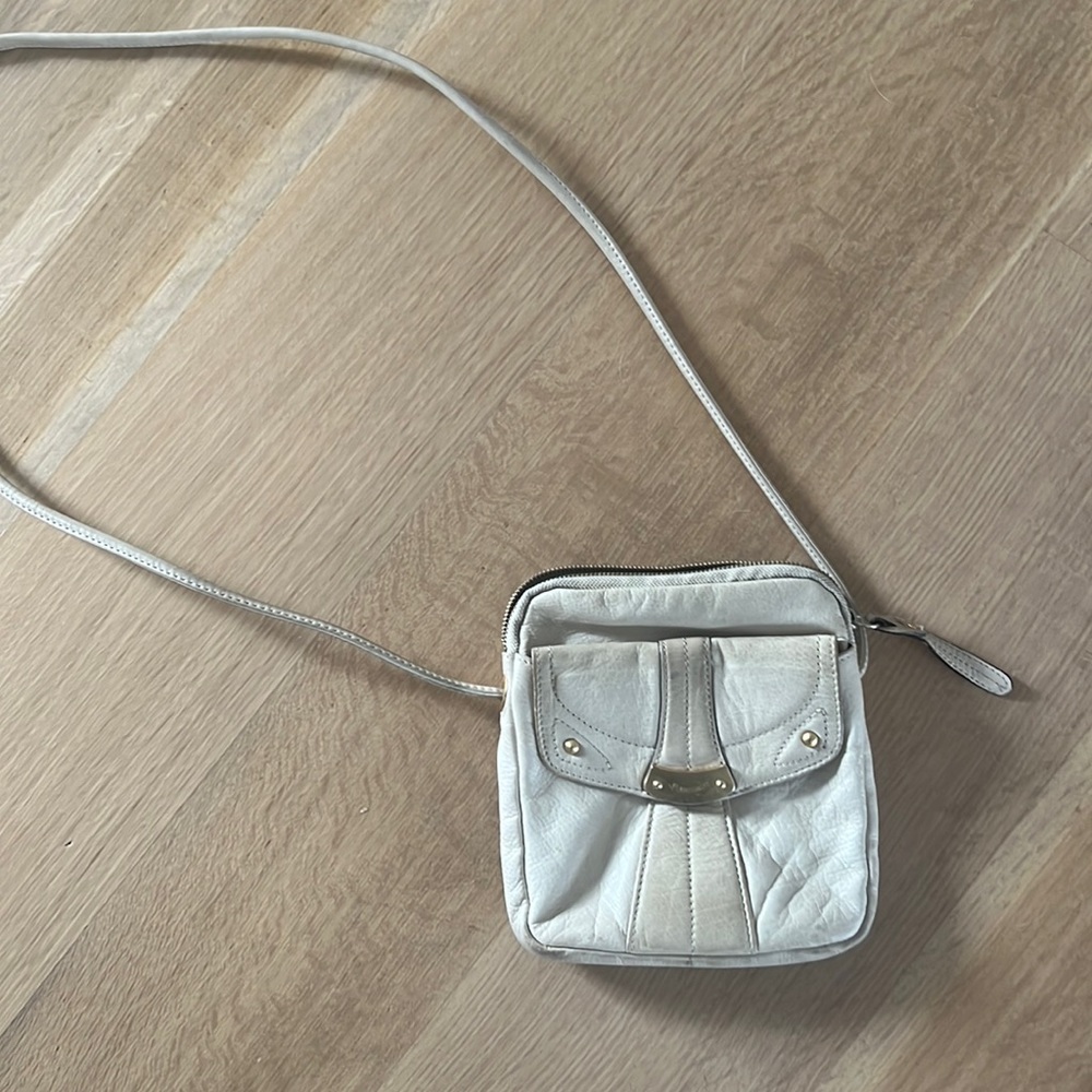 B makowski white leather cross body bag